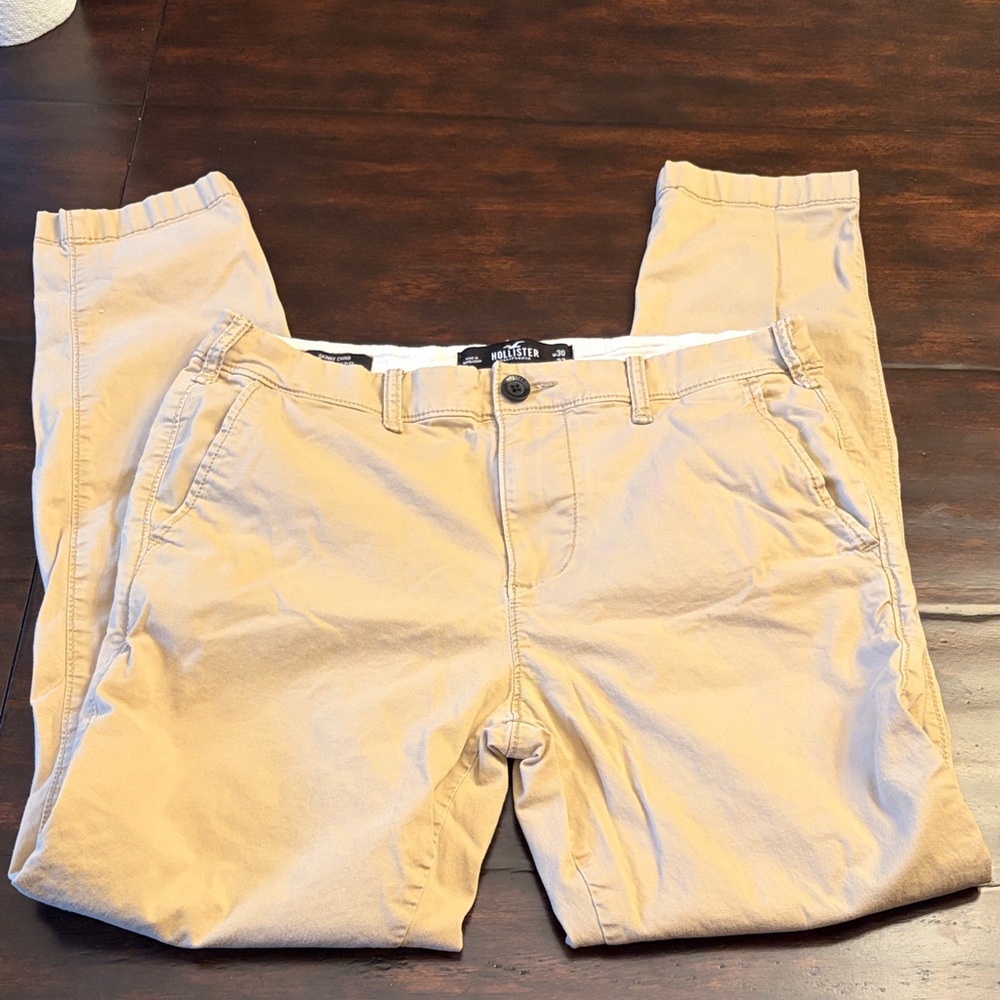 Hollister Men's Khaki Chinos